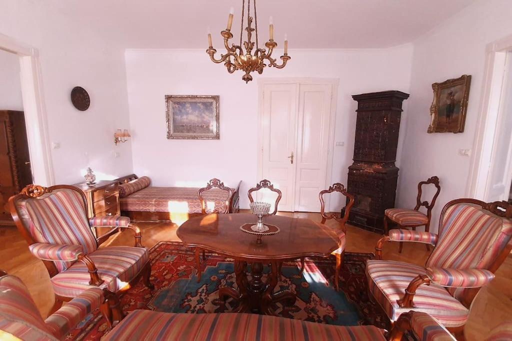 Romantic Villa - Pápa Dış mekan fotoğraf